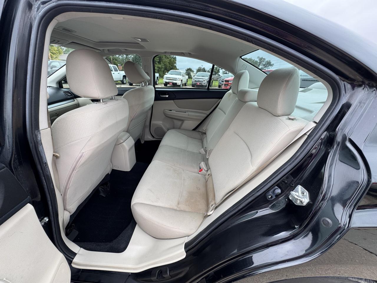 Subaru Impreza Sedan 4dr Auto 2.0i Premium 2014