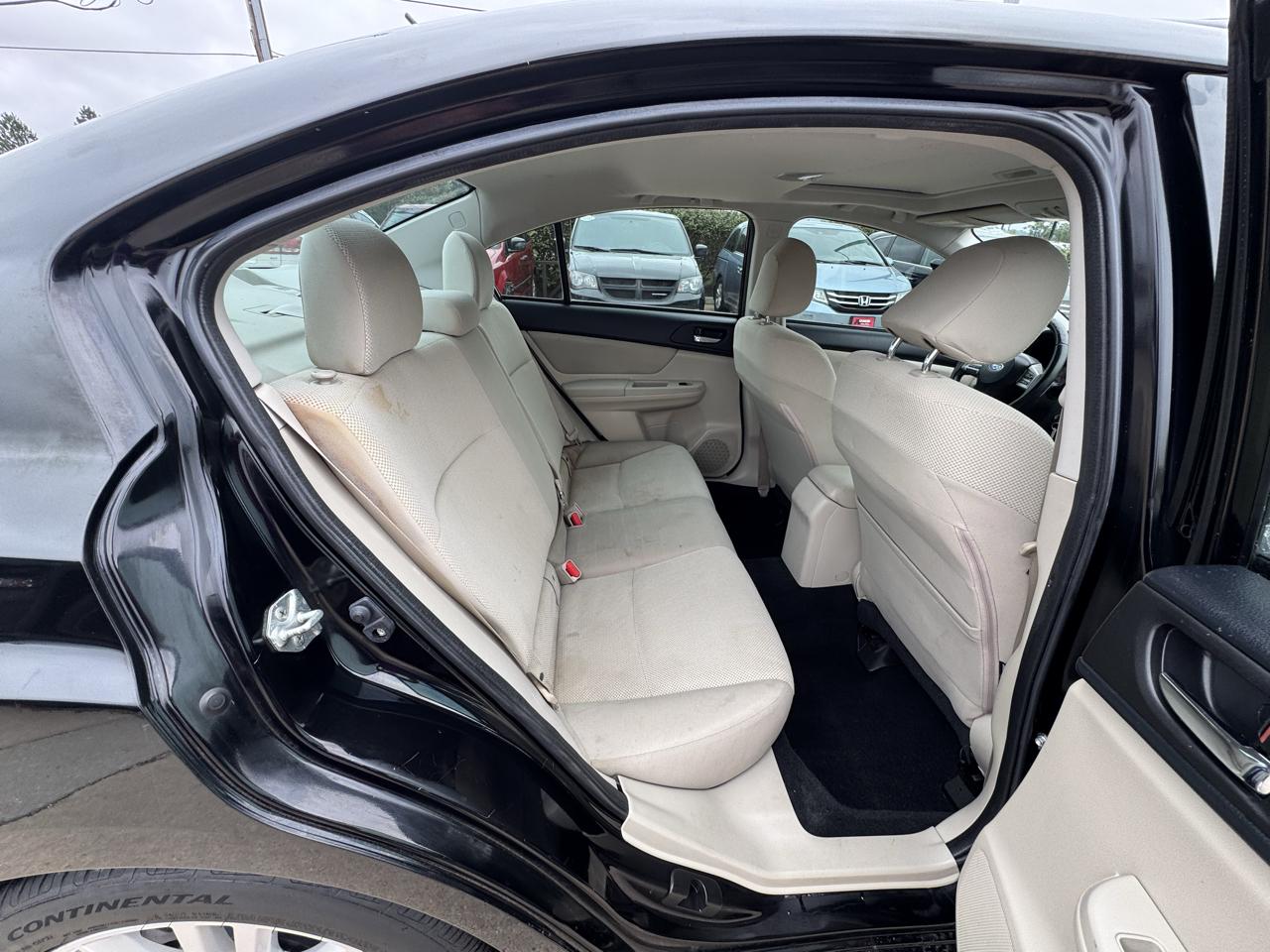 Subaru Impreza Sedan 4dr Auto 2.0i Premium 2014