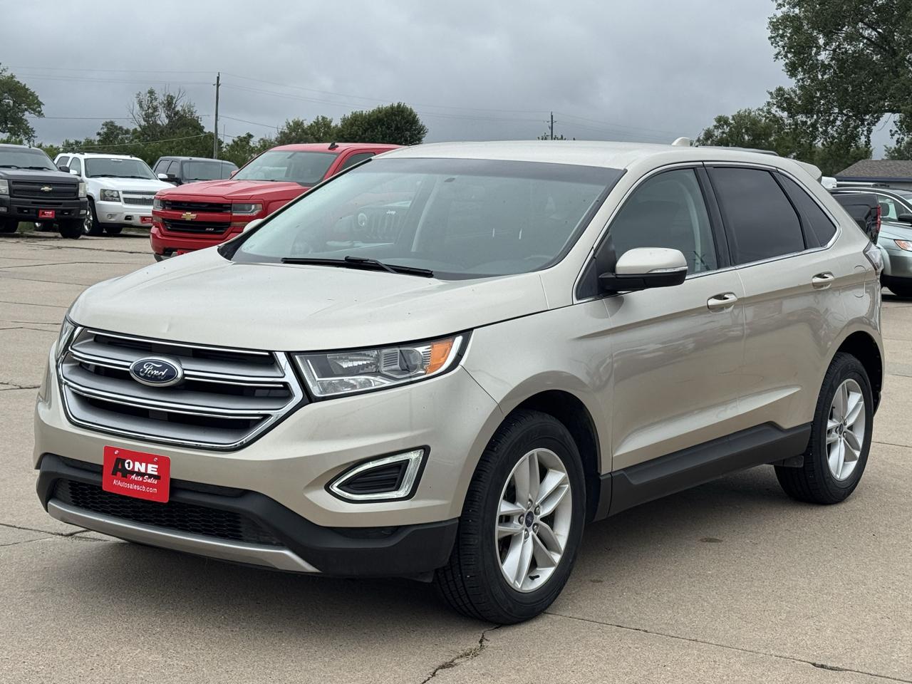 Ford Edge photo 2