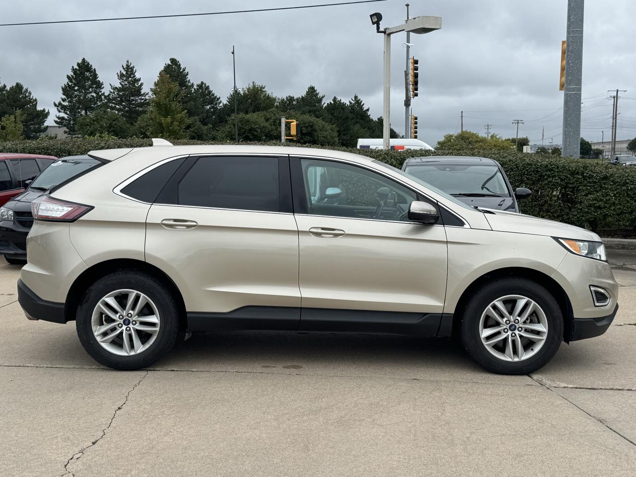 Ford Edge photo 5