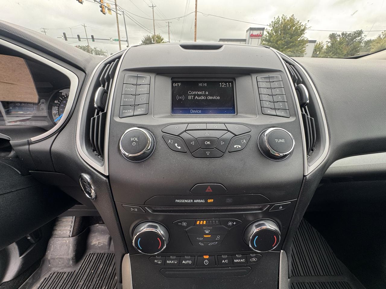Ford Edge photo 13