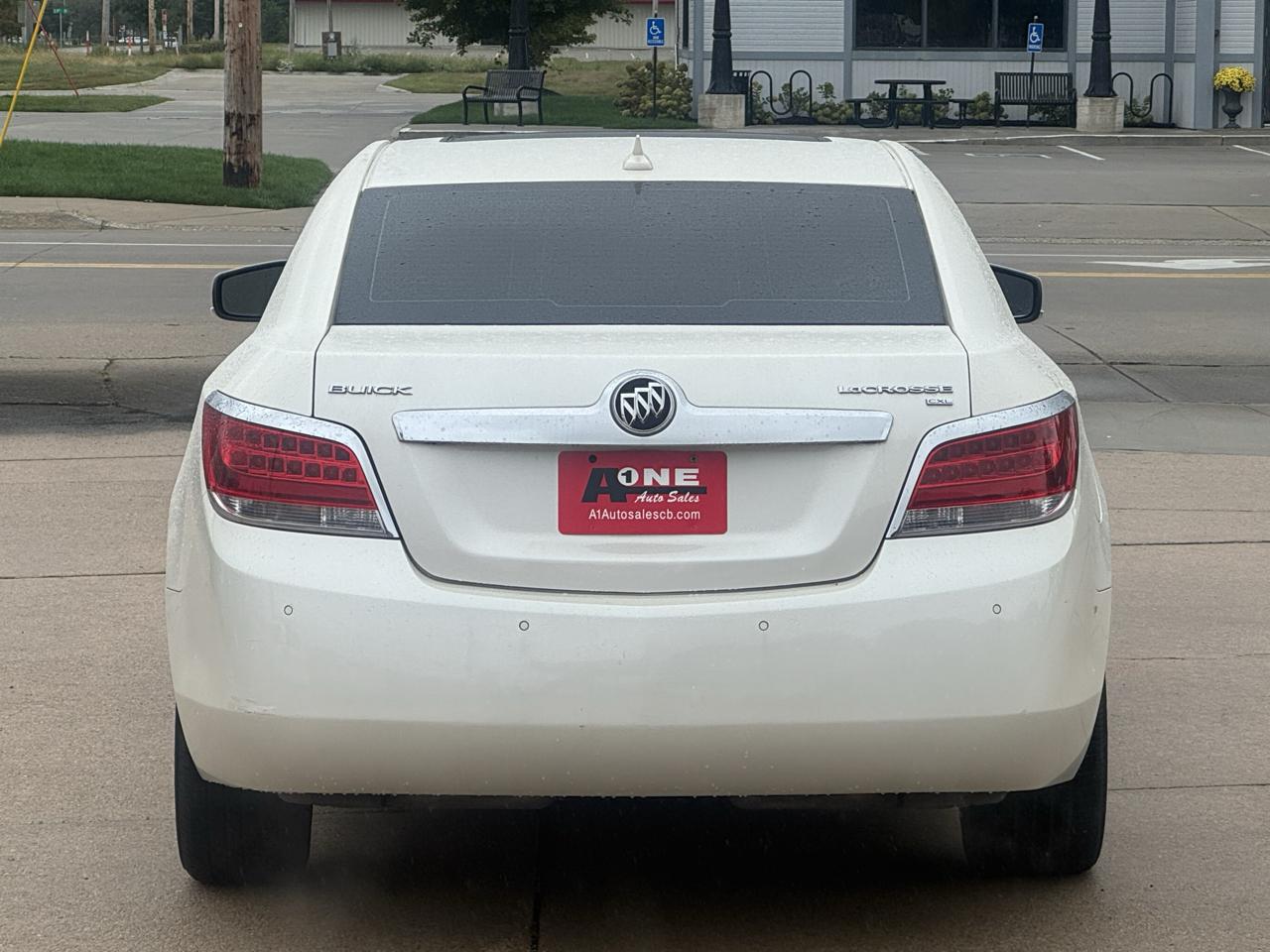 Buick LaCrosse 4dr Sdn CXL 3.0L FWD 2010