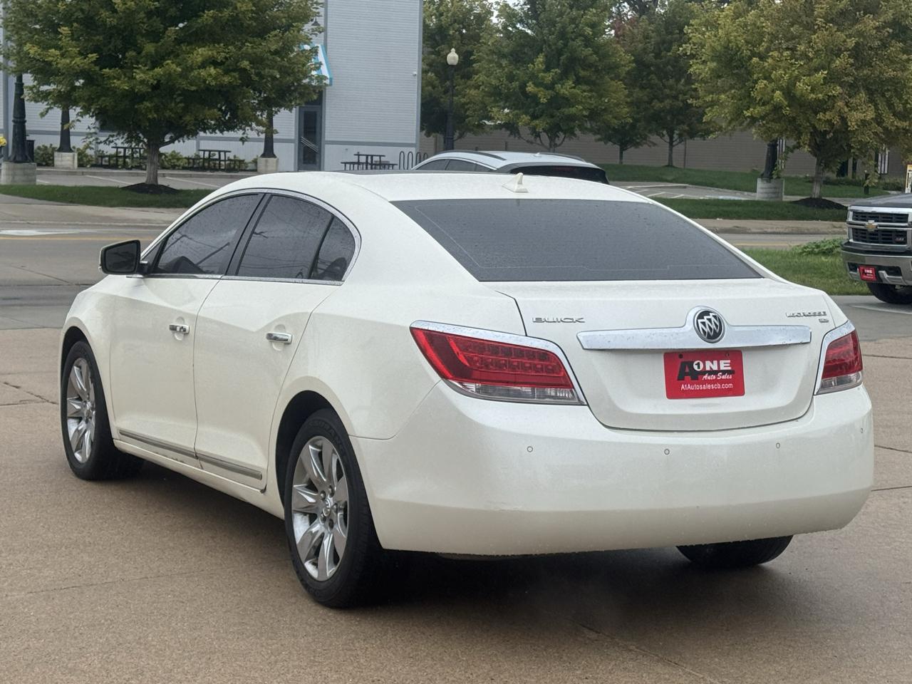 Buick LaCrosse 4dr Sdn CXL 3.0L FWD 2010