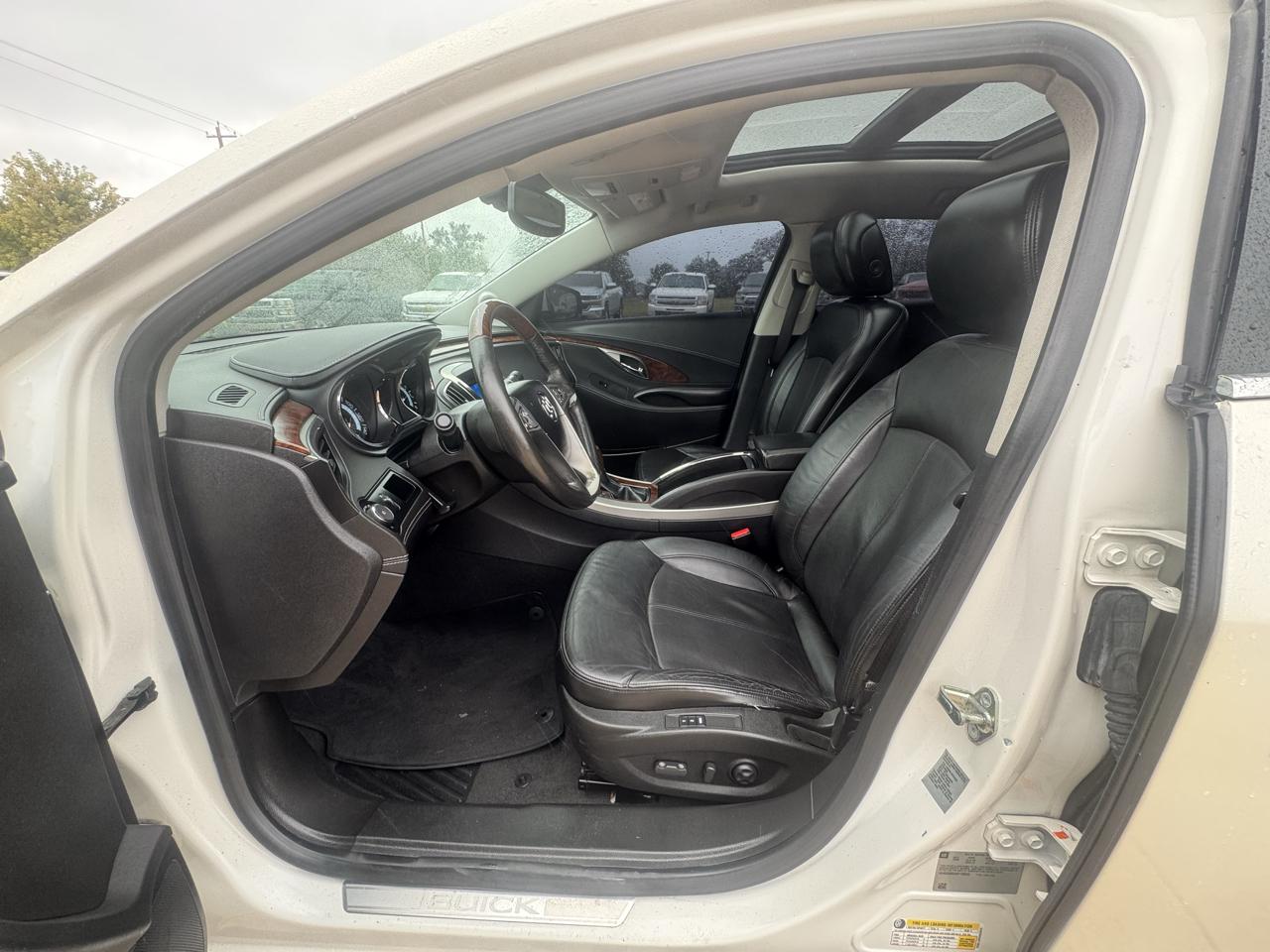 Buick LaCrosse 4dr Sdn CXL 3.0L FWD 2010