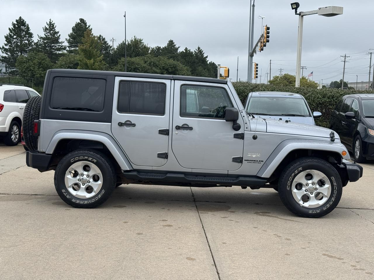Jeep Wrangler photo 5