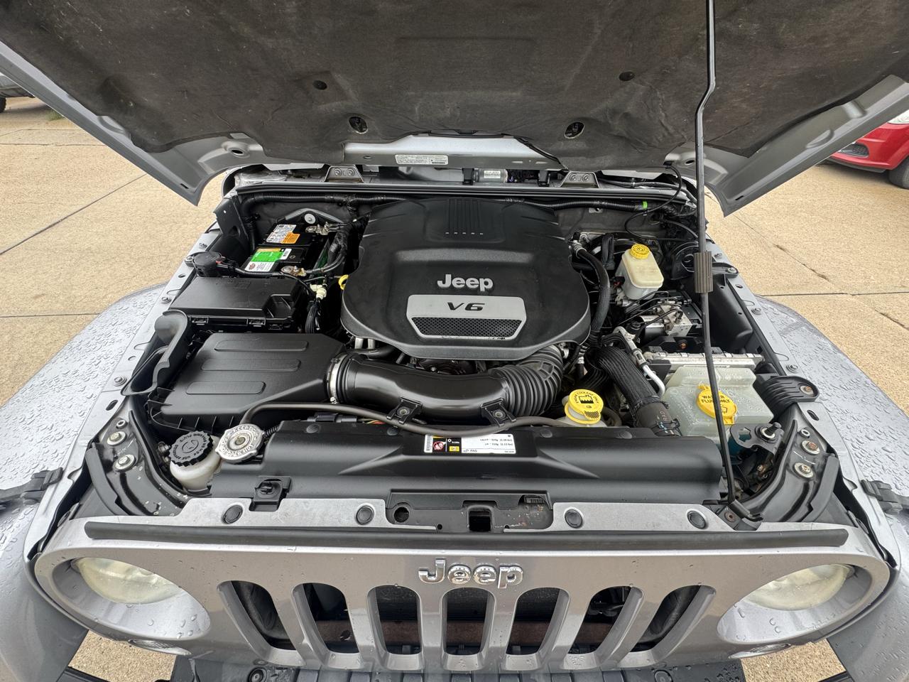 Jeep Wrangler photo 18