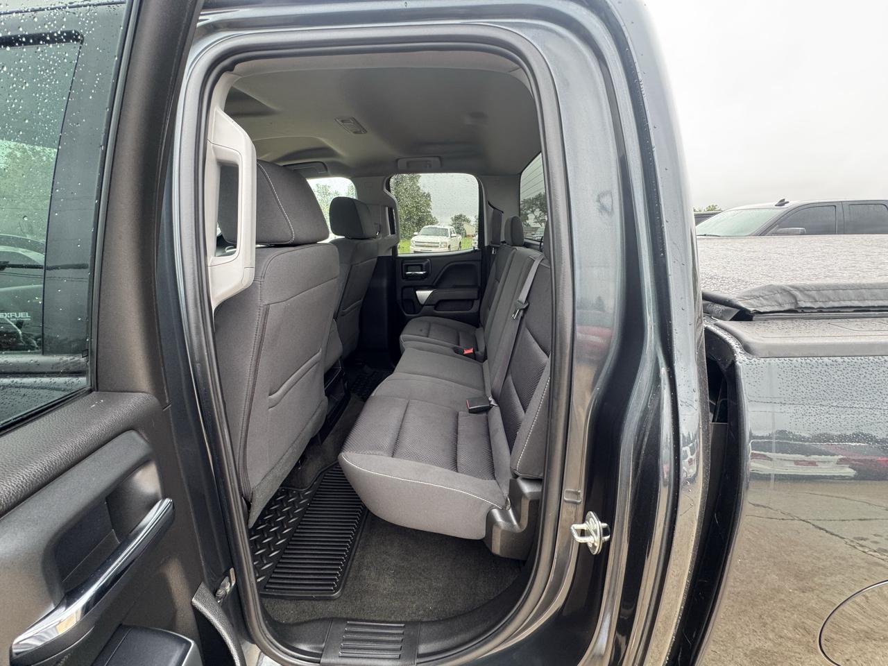 Chevrolet Silverado photo 16