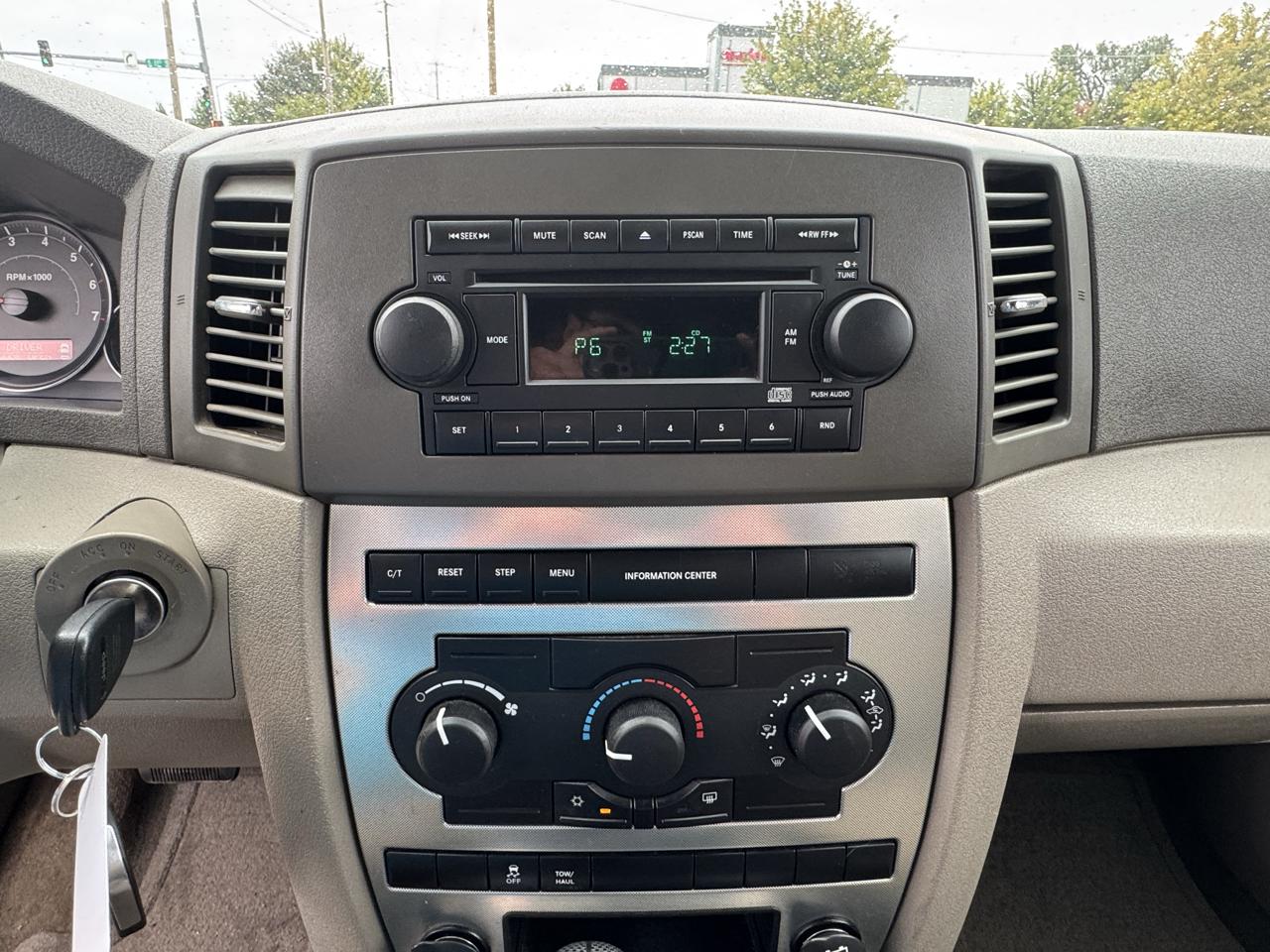 Jeep Grand Cherokee 4dr Laredo 4WD 2005