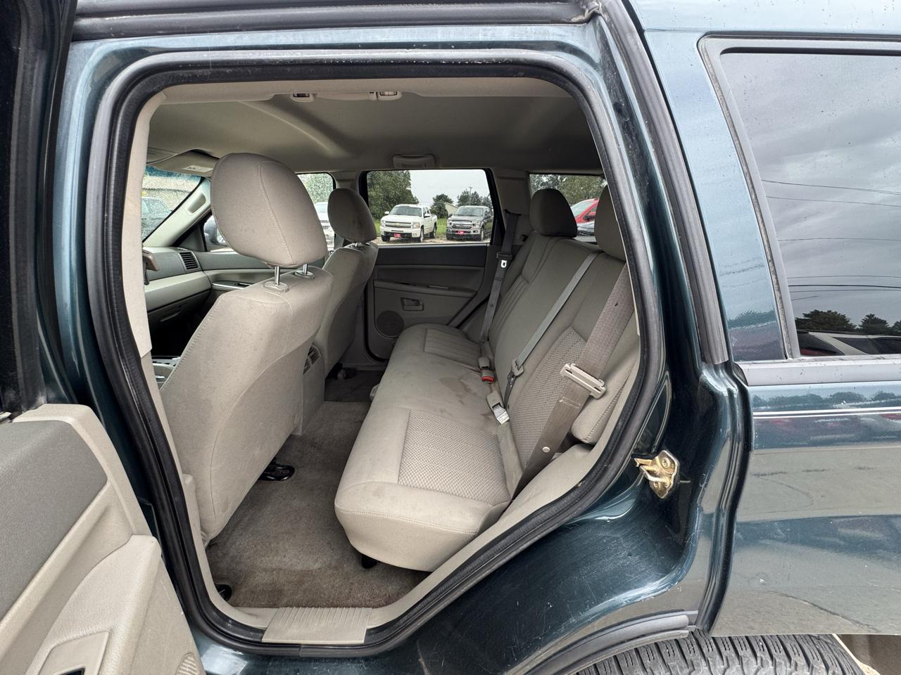 Jeep Grand Cherokee 4dr Laredo 4WD 2005