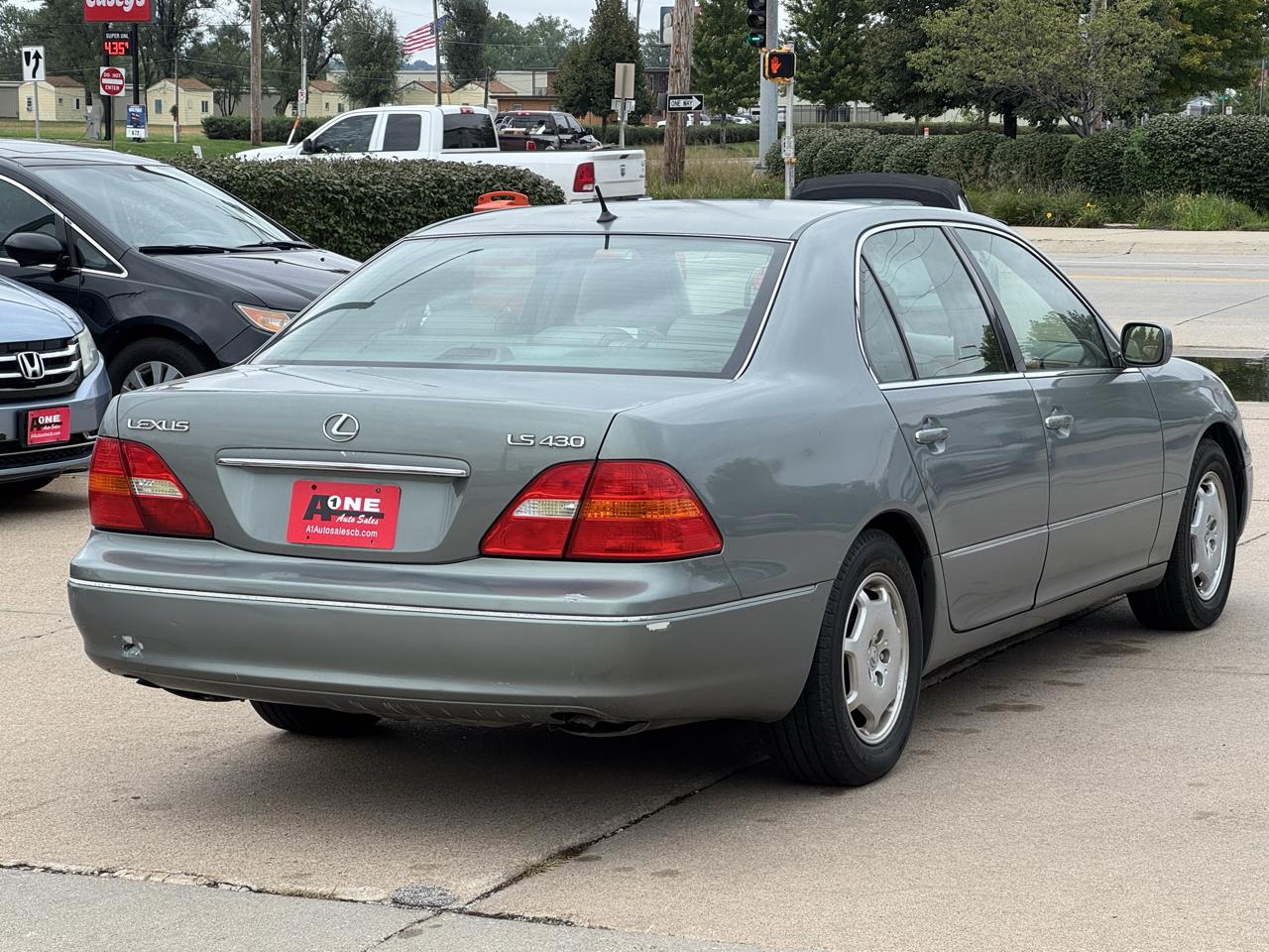 Lexus LS 430 4dr Sdn 2002