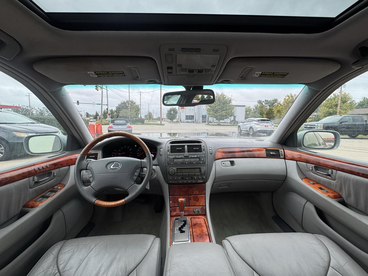 Lexus LS 430 4dr Sdn 2002