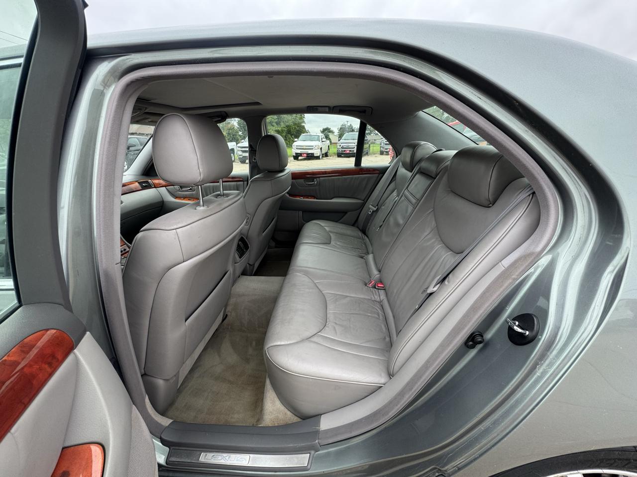 Lexus LS 430 4dr Sdn 2002
