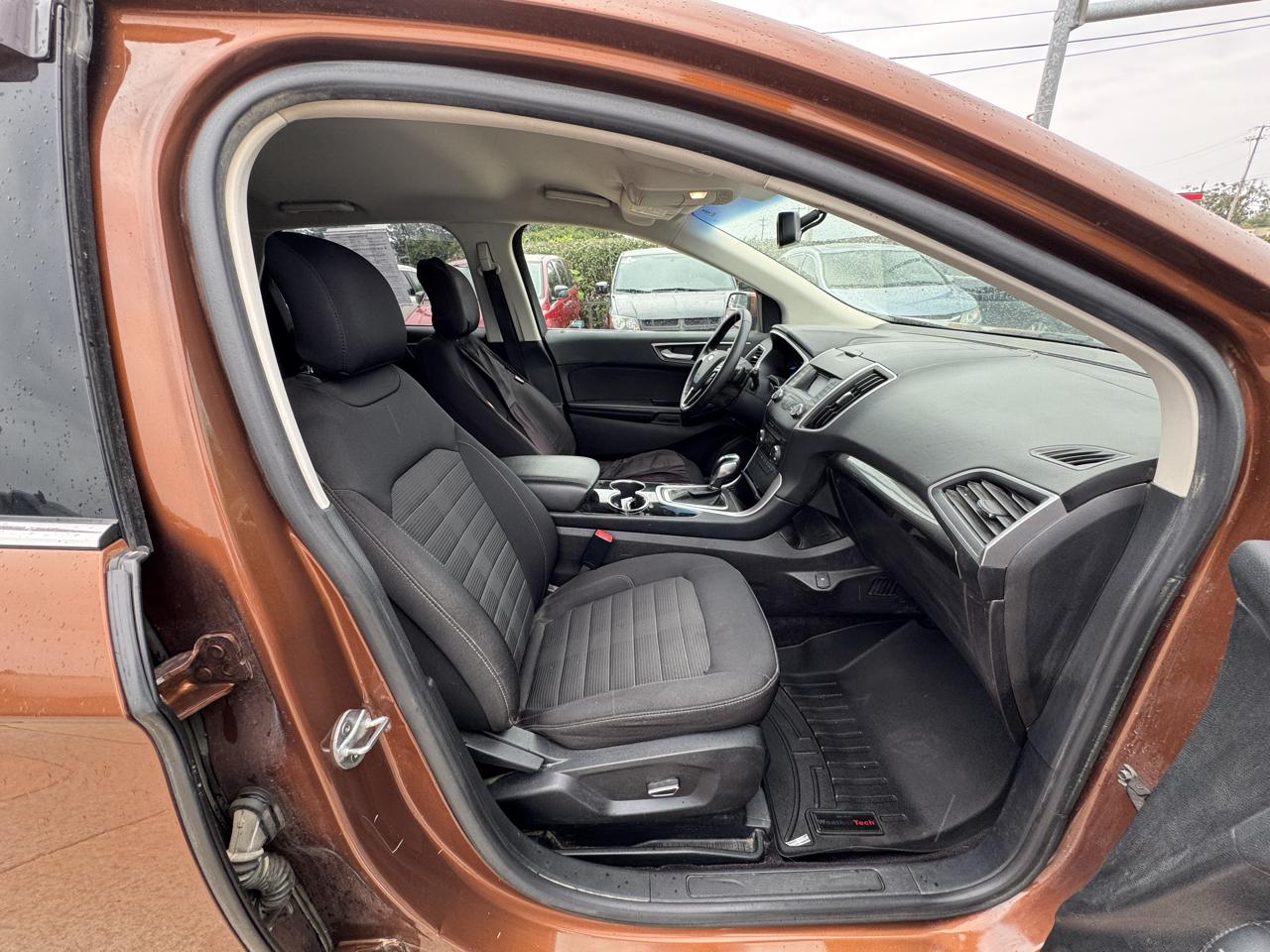 Ford Edge photo 15