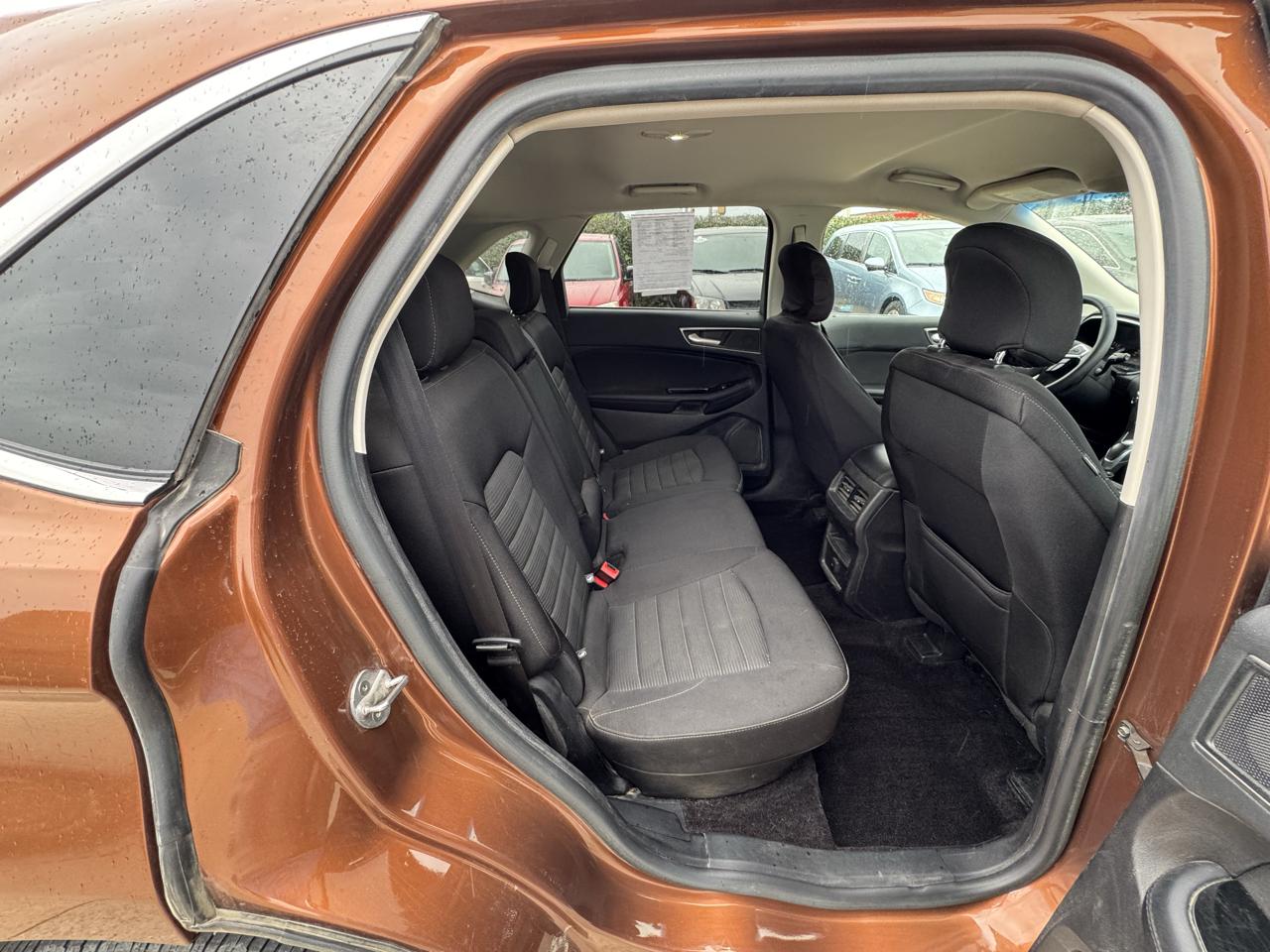 Ford Edge photo 17