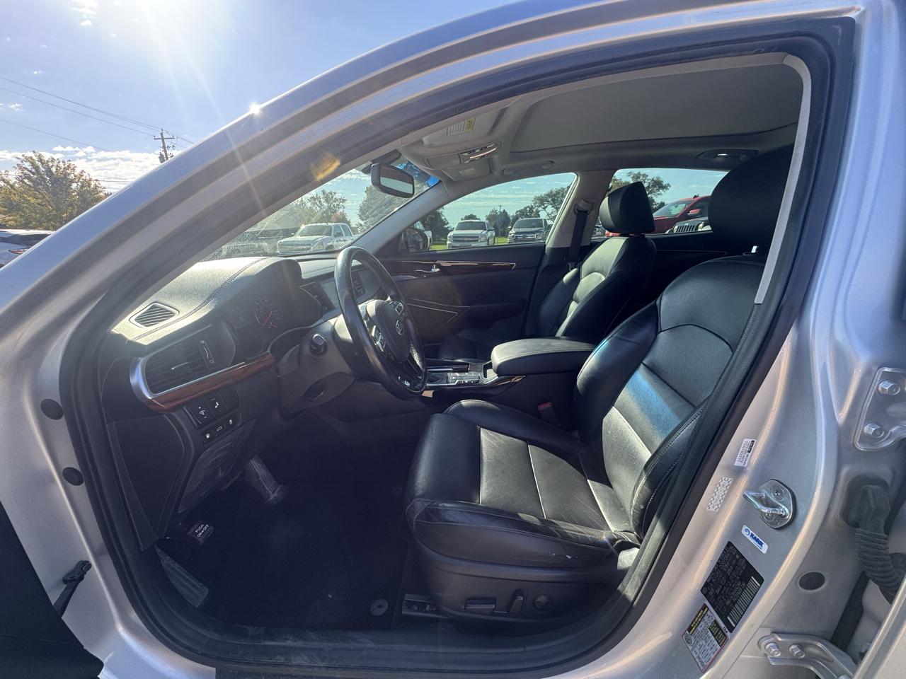 Kia Cadenza Premium Sedan 2017