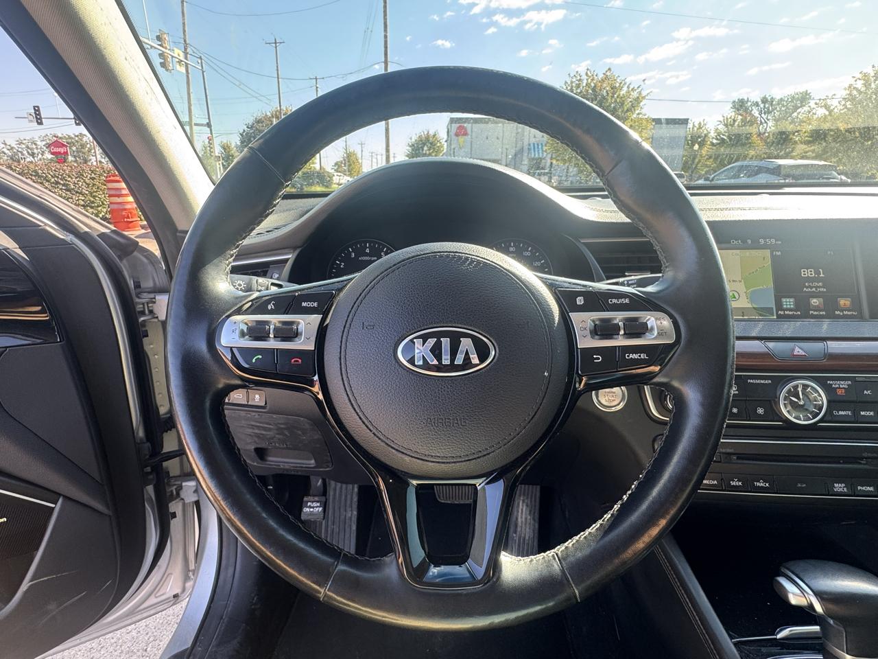 Kia Cadenza Premium Sedan 2017