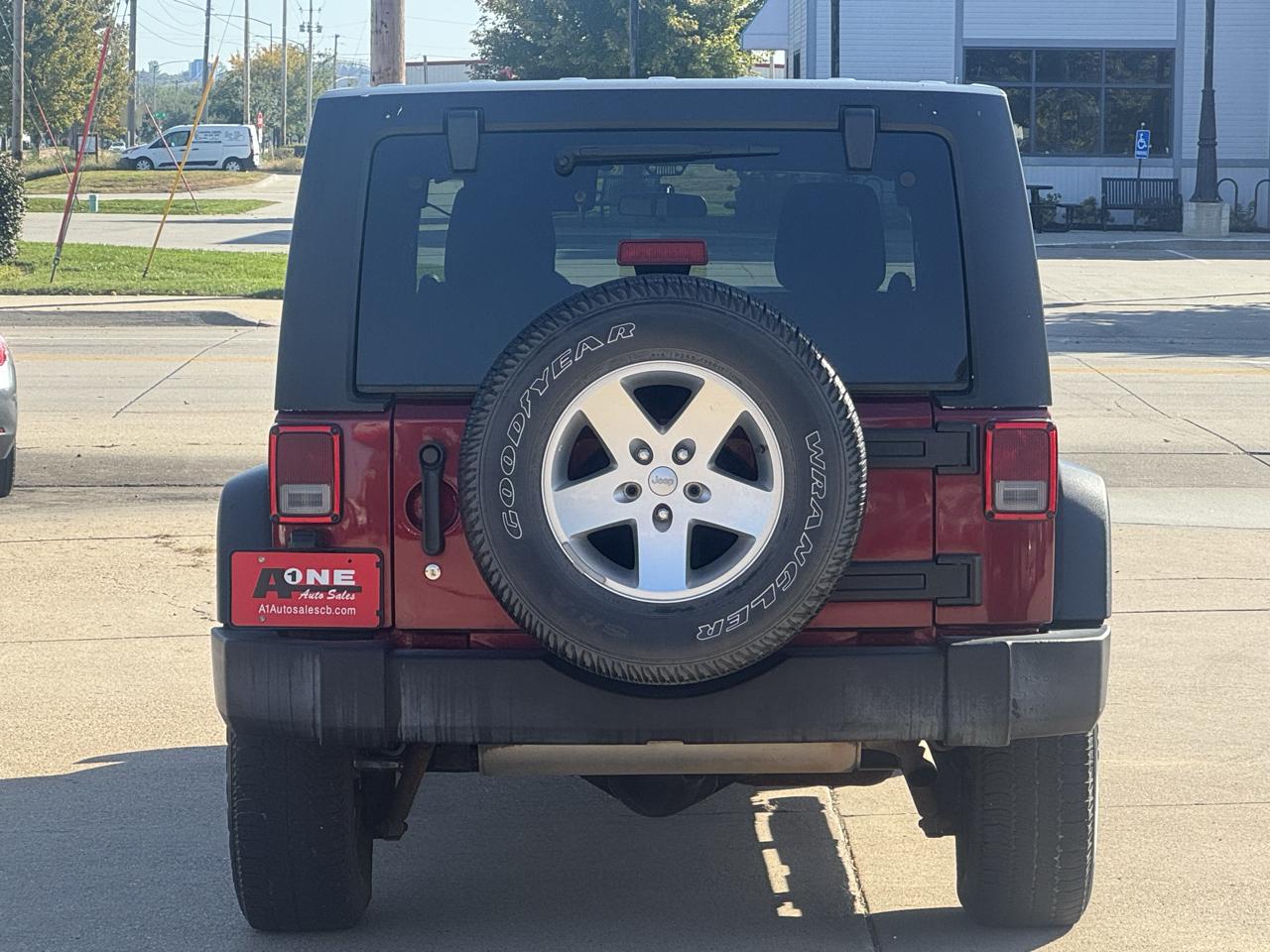 Jeep Wrangler Unlimited 4WD 4dr Sport 2011