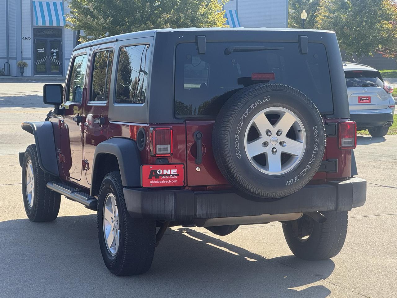 Jeep Wrangler Unlimited 4WD 4dr Sport 2011