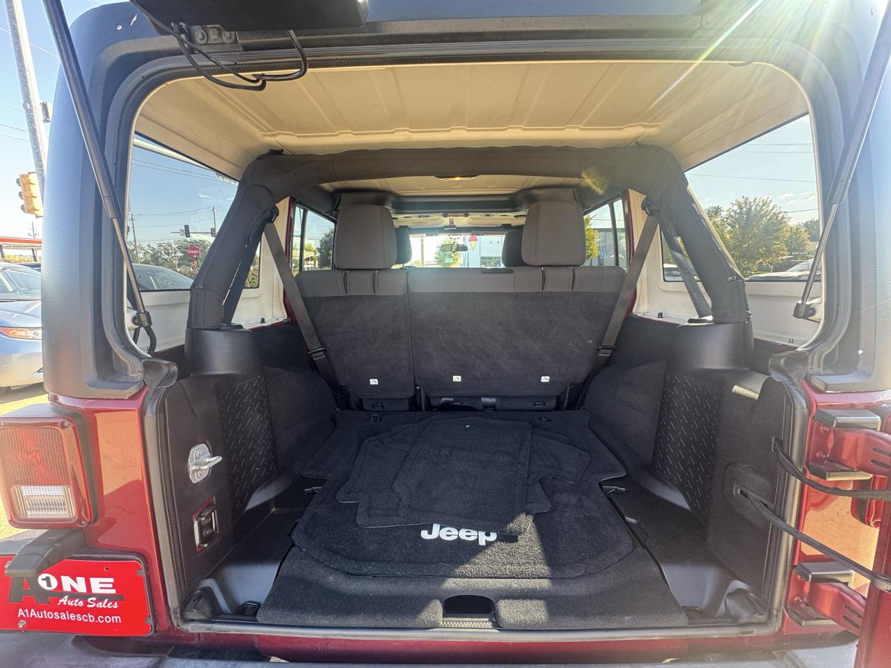 Jeep Wrangler Unlimited 4WD 4dr Sport 2011