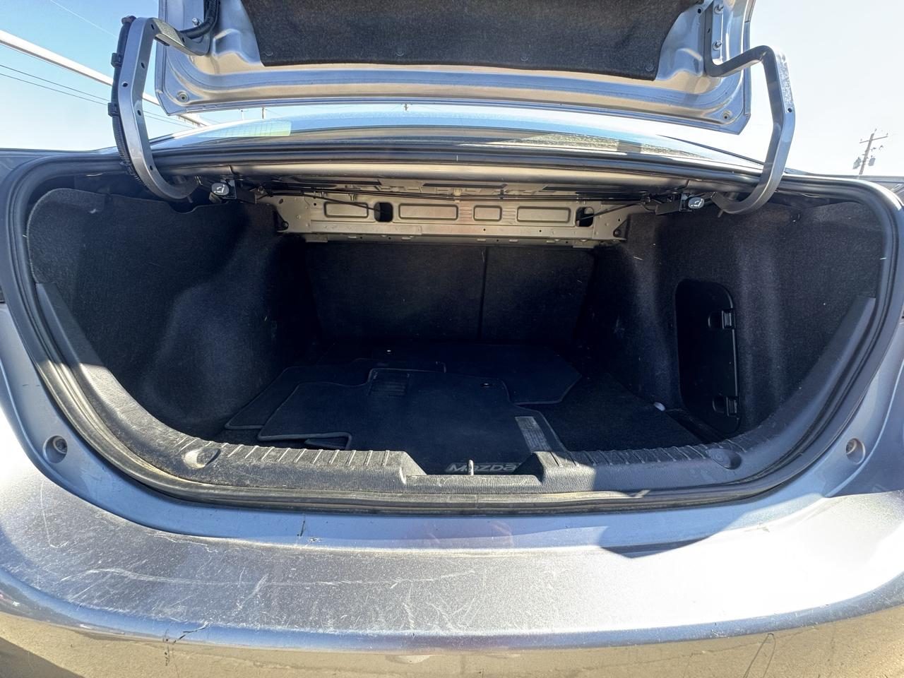 Mazda MAZDA3 4dr Sdn Auto i Touring 2014