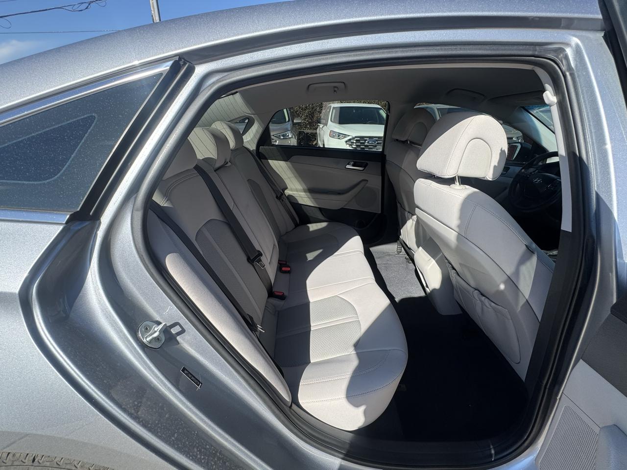Hyundai Sonata SE 2.4L 2017