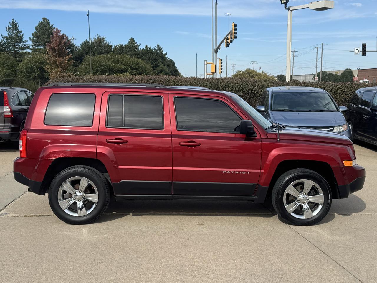 Jeep Patriot FWD 4dr Latitude 2014