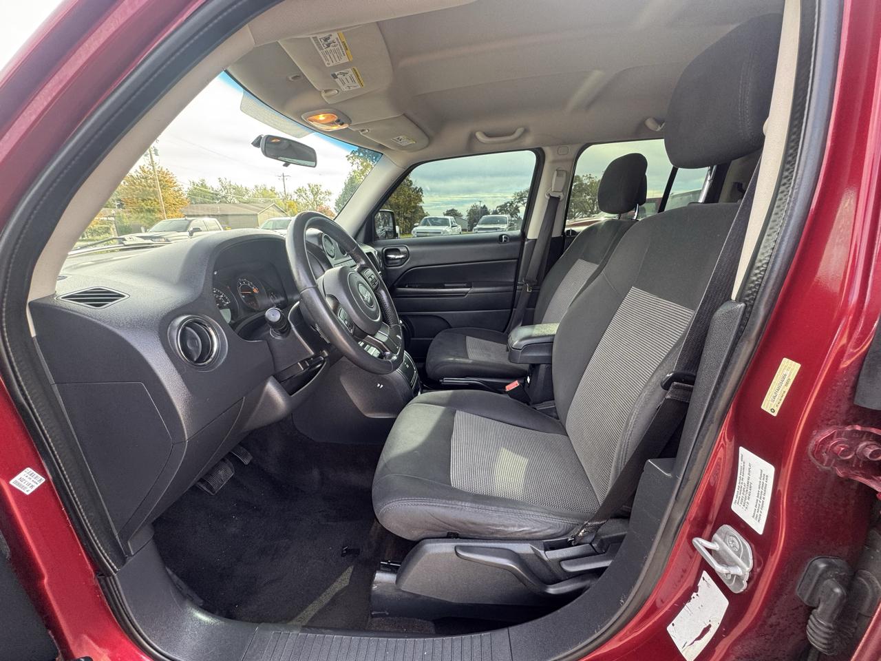 Jeep Patriot FWD 4dr Latitude 2014