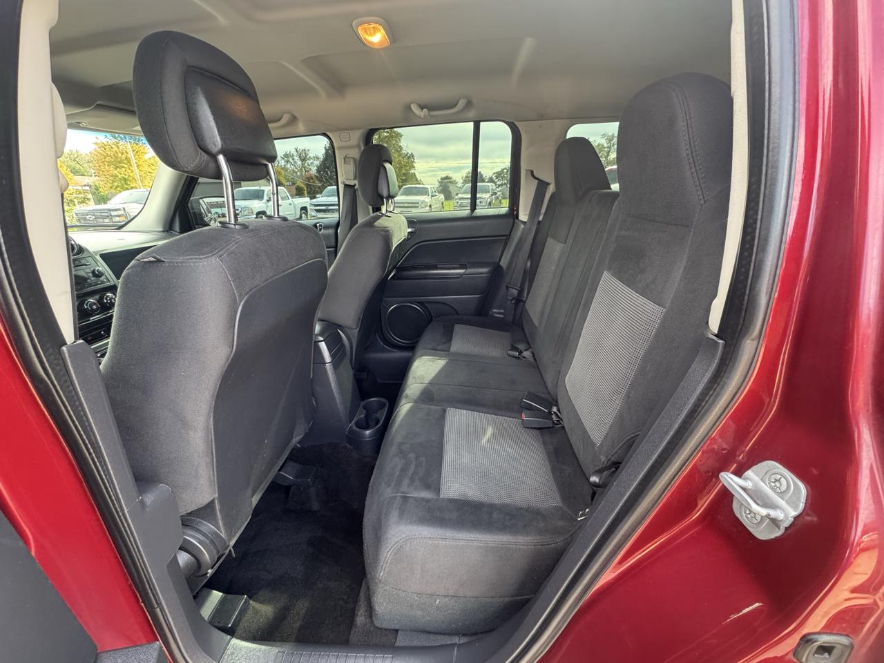 Jeep Patriot FWD 4dr Latitude 2014