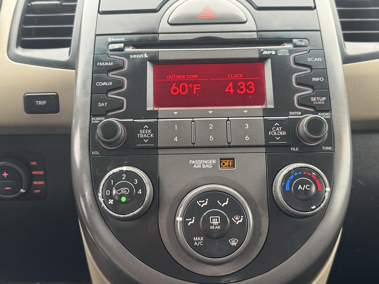 Kia Soul 5dr Wgn Auto ! 2010