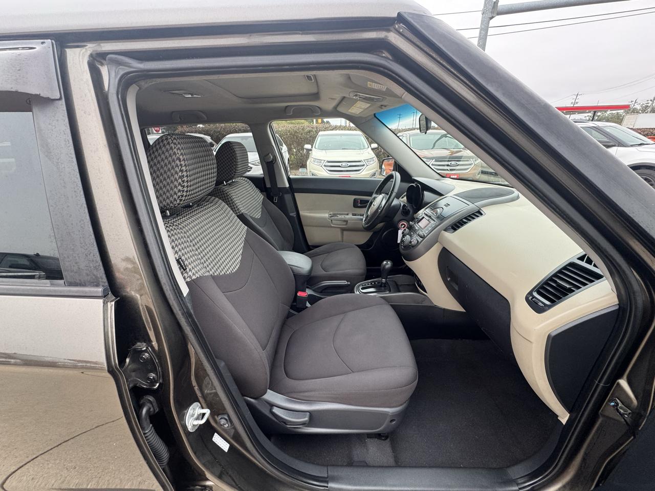 Kia Soul 5dr Wgn Auto ! 2010