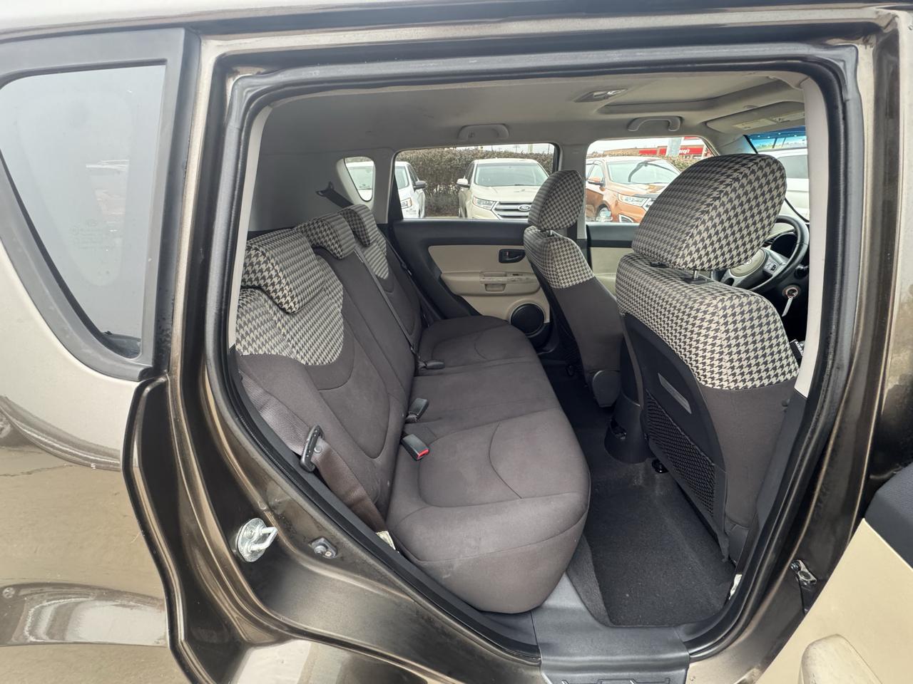 Kia Soul 5dr Wgn Auto ! 2010