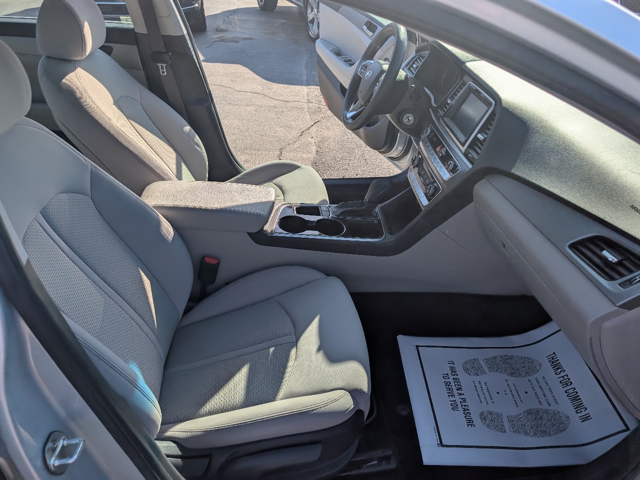 Hyundai Sonata SE 2.4L 2018