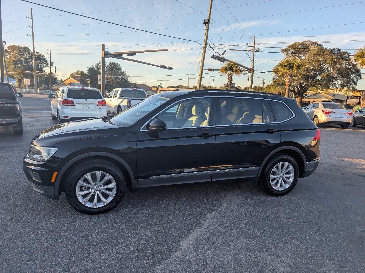2018 Volkswagen Tiguan 2.0T SE FWD