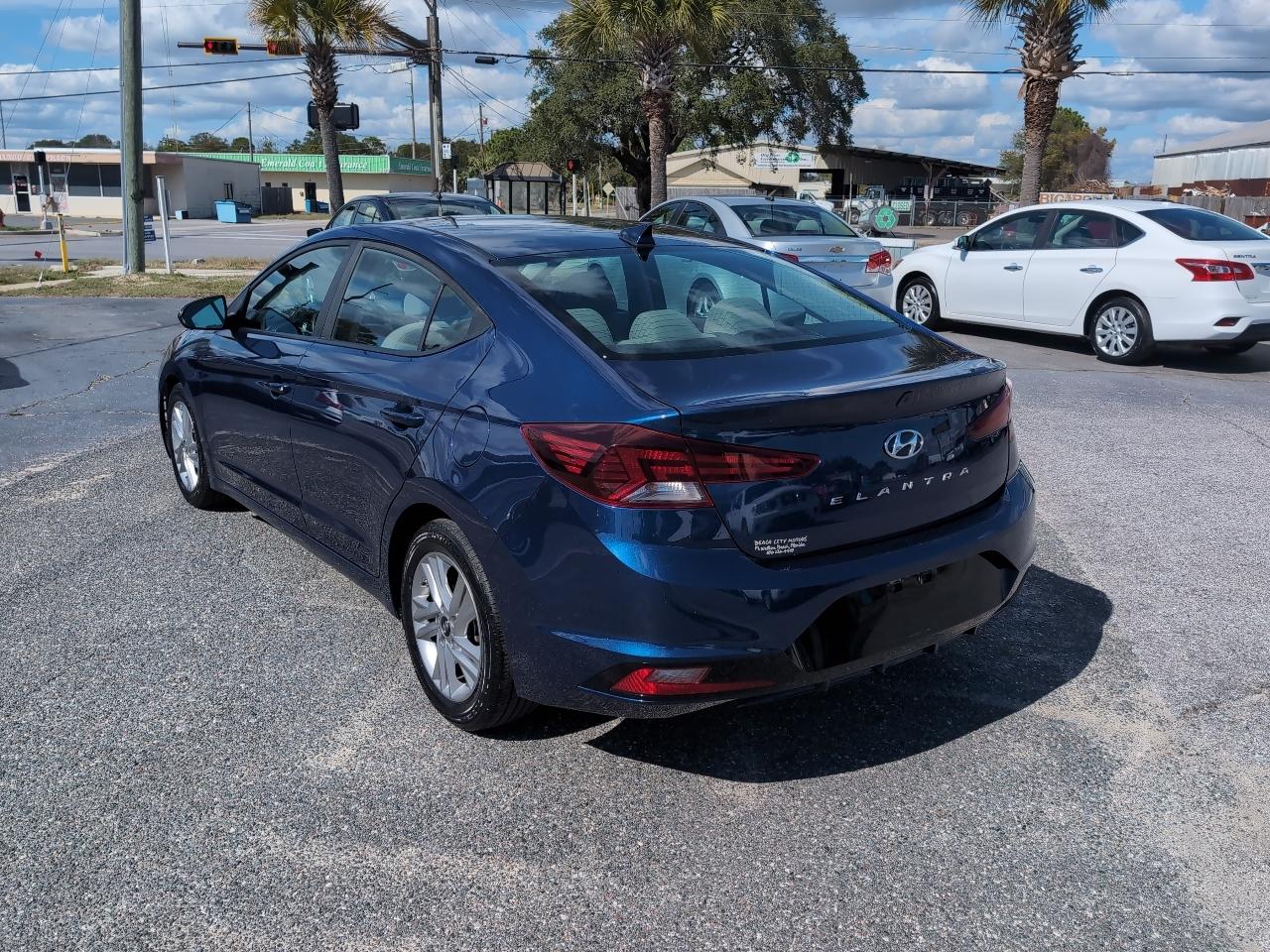 Hyundai Elantra SEL IVT 2020