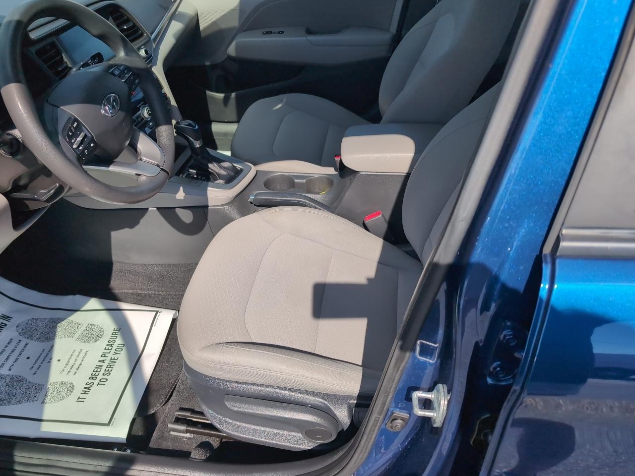 Hyundai Elantra SEL IVT 2020