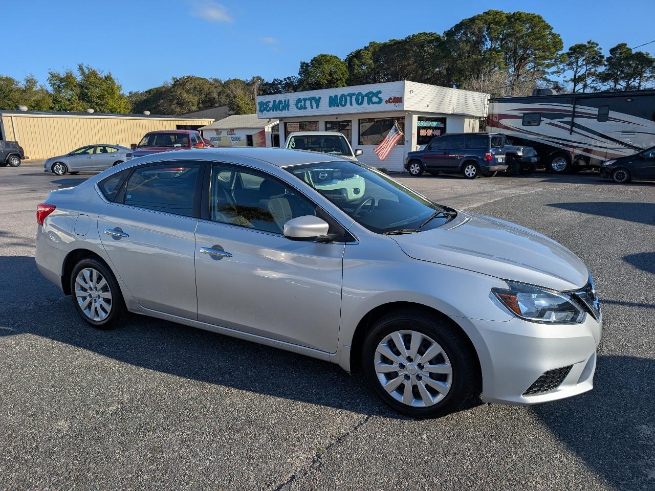 Nissan Sentra S 2017