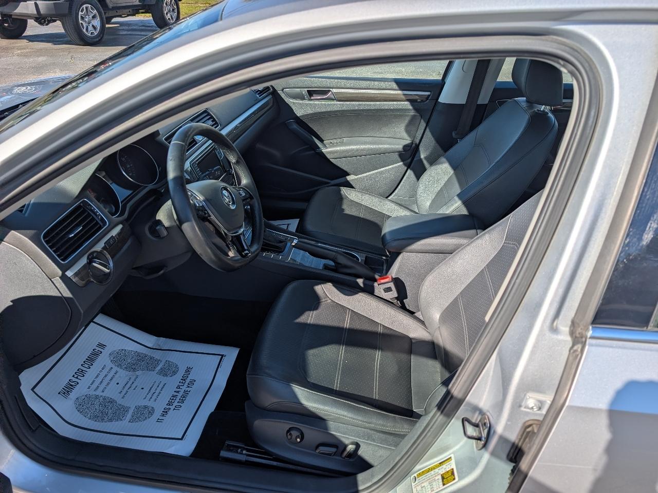 Volkswagen Passat 4dr Sdn 1.8T Auto SE 2016