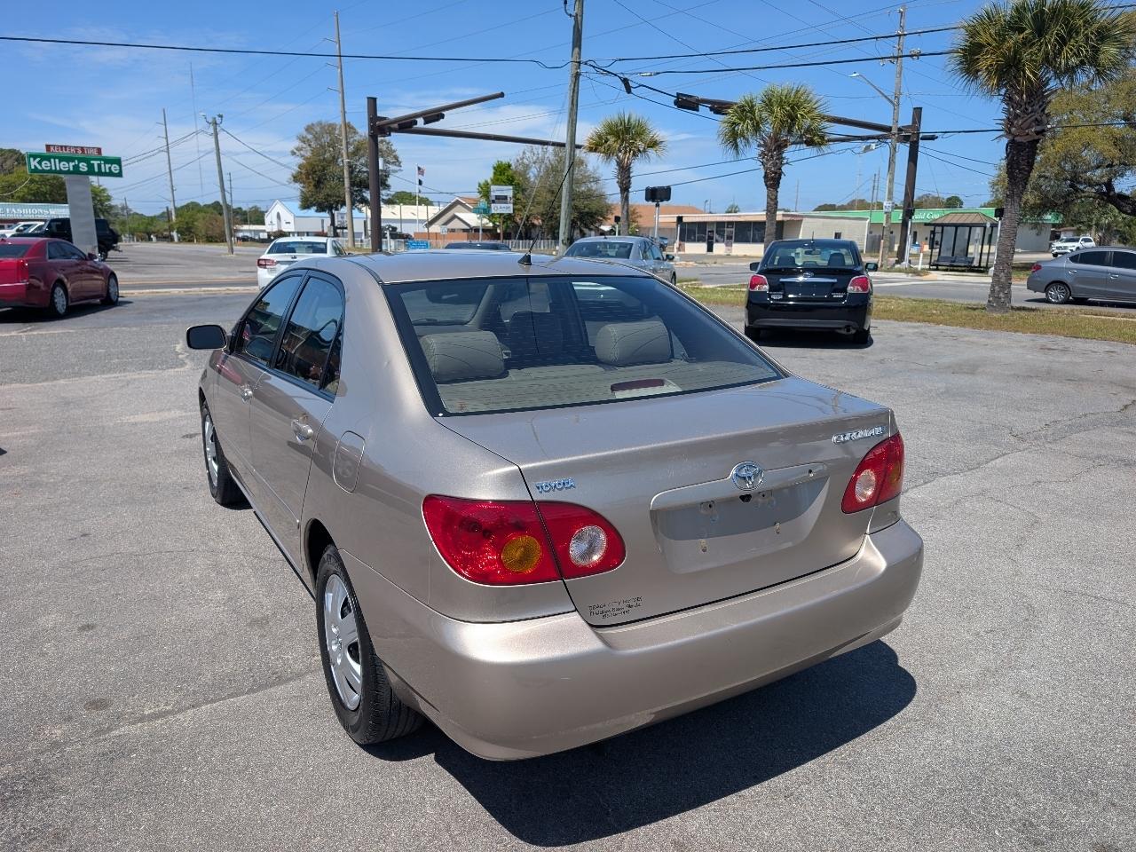 Toyota Corolla 4dr Sdn LE Auto (Natl) 2004