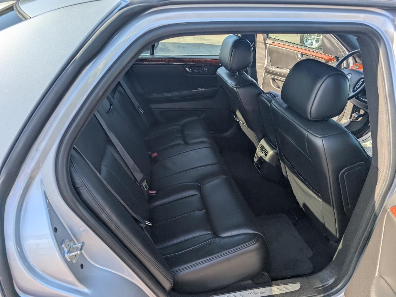 Cadillac DTS 4dr Sdn w/1SC 2006