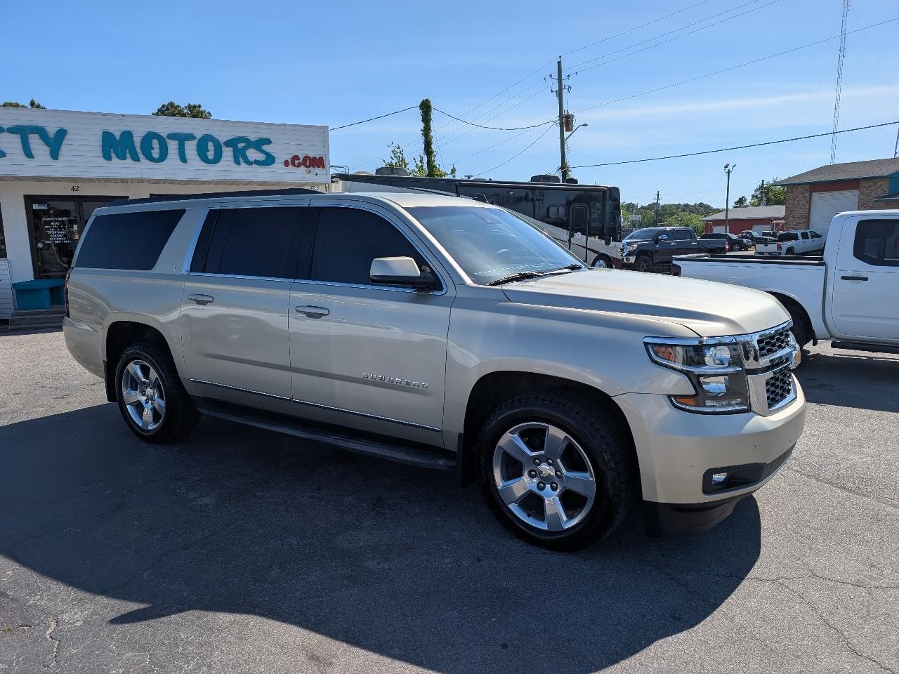 Chevrolet Suburban 2WD 4dr LT 2015