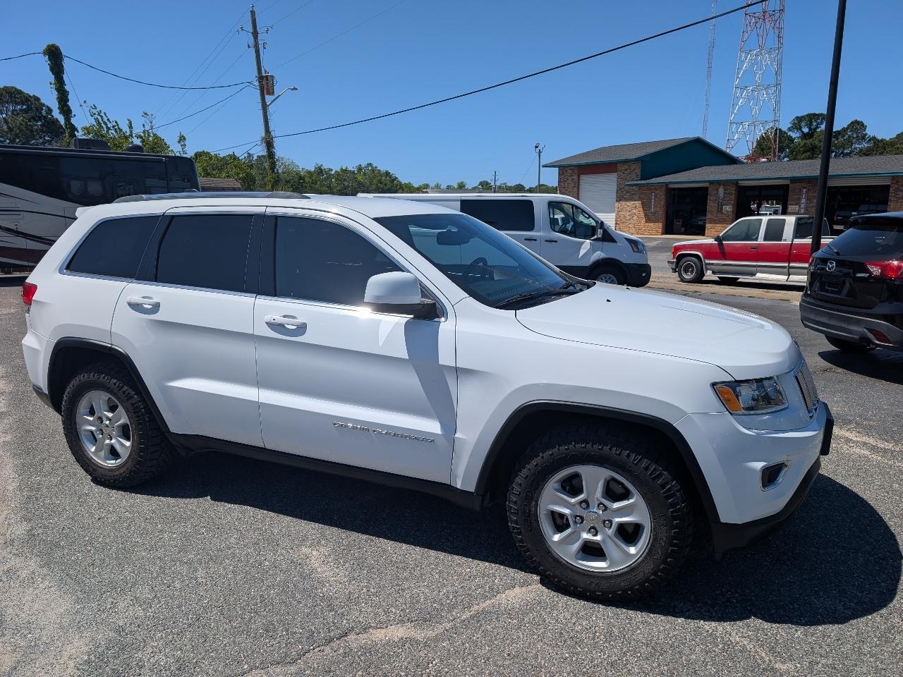Jeep Grand Cherokee RWD 4dr Laredo 2015