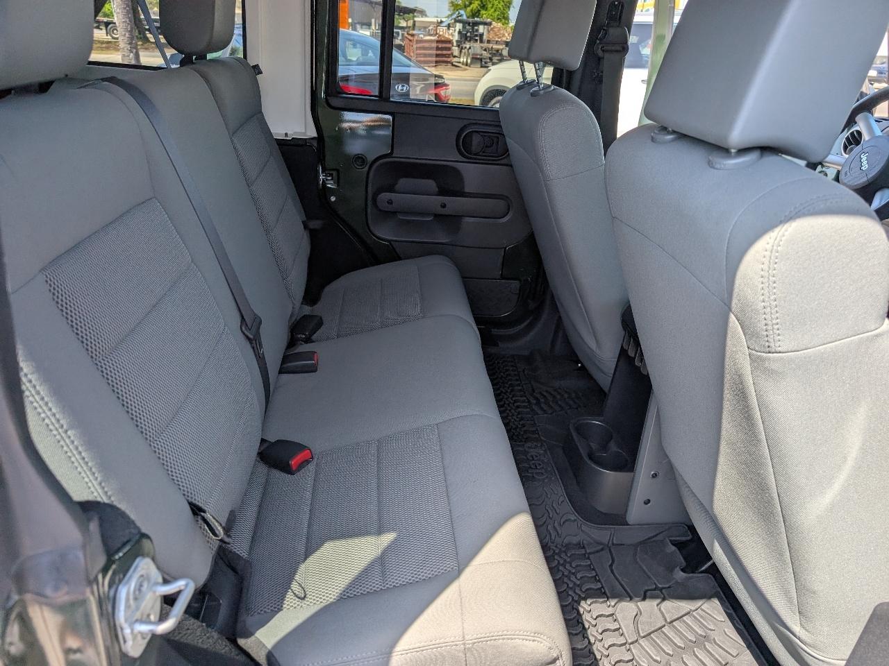 Jeep Wrangler 4WD 4dr Unlimited Sahara 2008