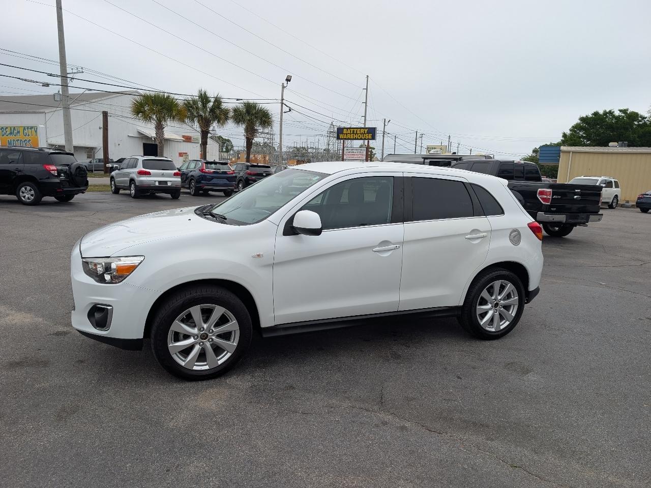 Mitsubishi Outlander Sport  2014