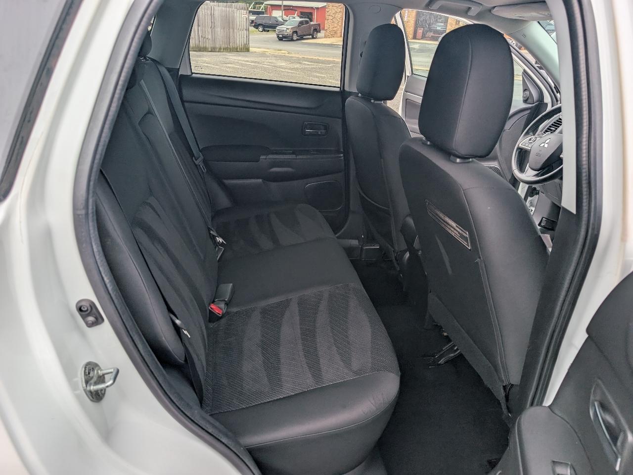 Mitsubishi Outlander Sport  2014