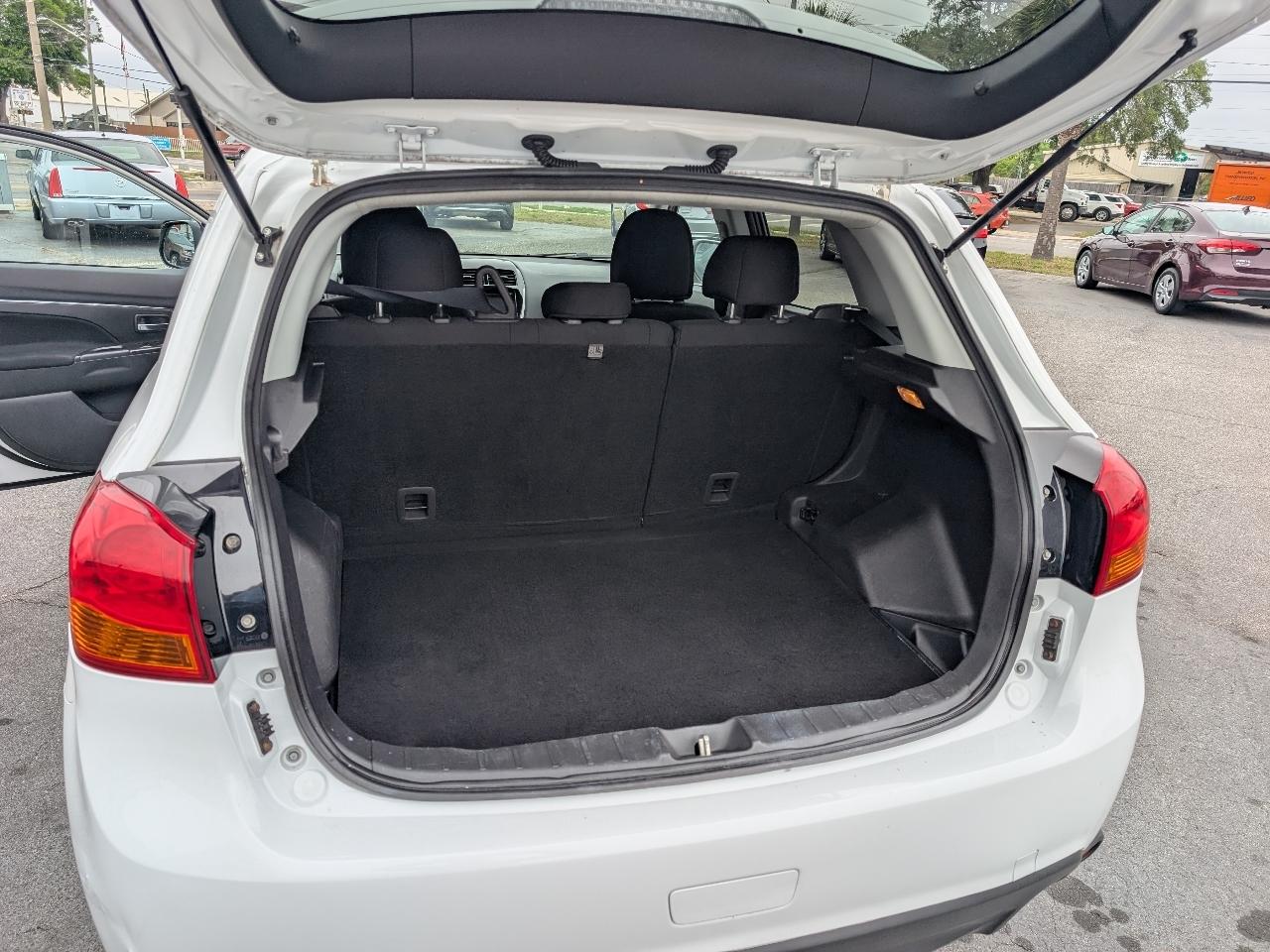 Mitsubishi Outlander Sport  2014