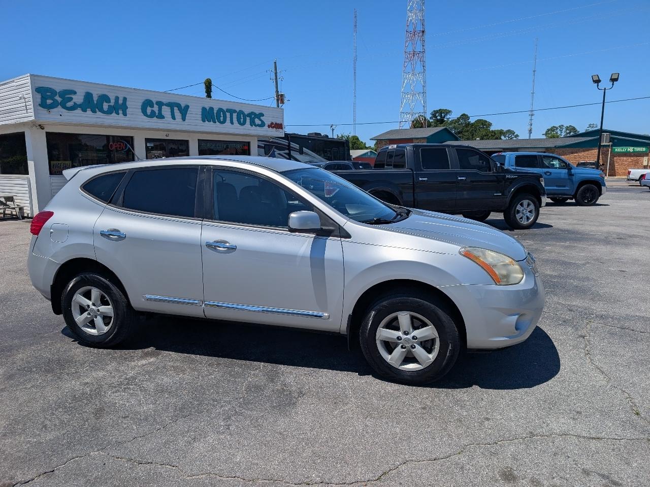 Nissan Rogue FWD 4dr S 2013