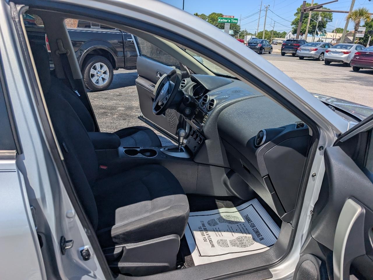 Nissan Rogue FWD 4dr S 2013