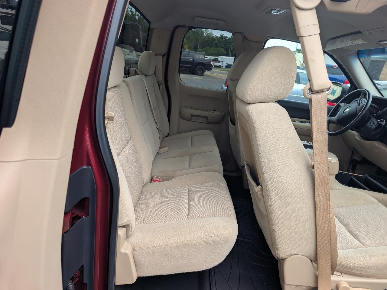 Chevrolet Silverado 1500 2WD Ext Cab 143.5" LT 2009