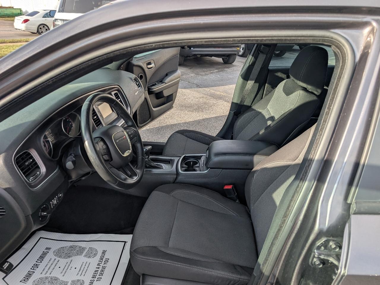 Dodge Charger 4dr Sdn SE RWD 2015