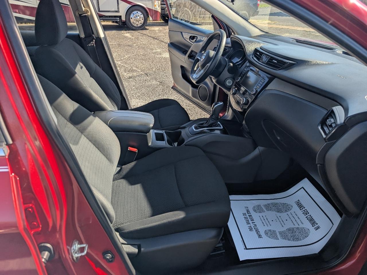 Nissan Rogue Sport FWD S 2019